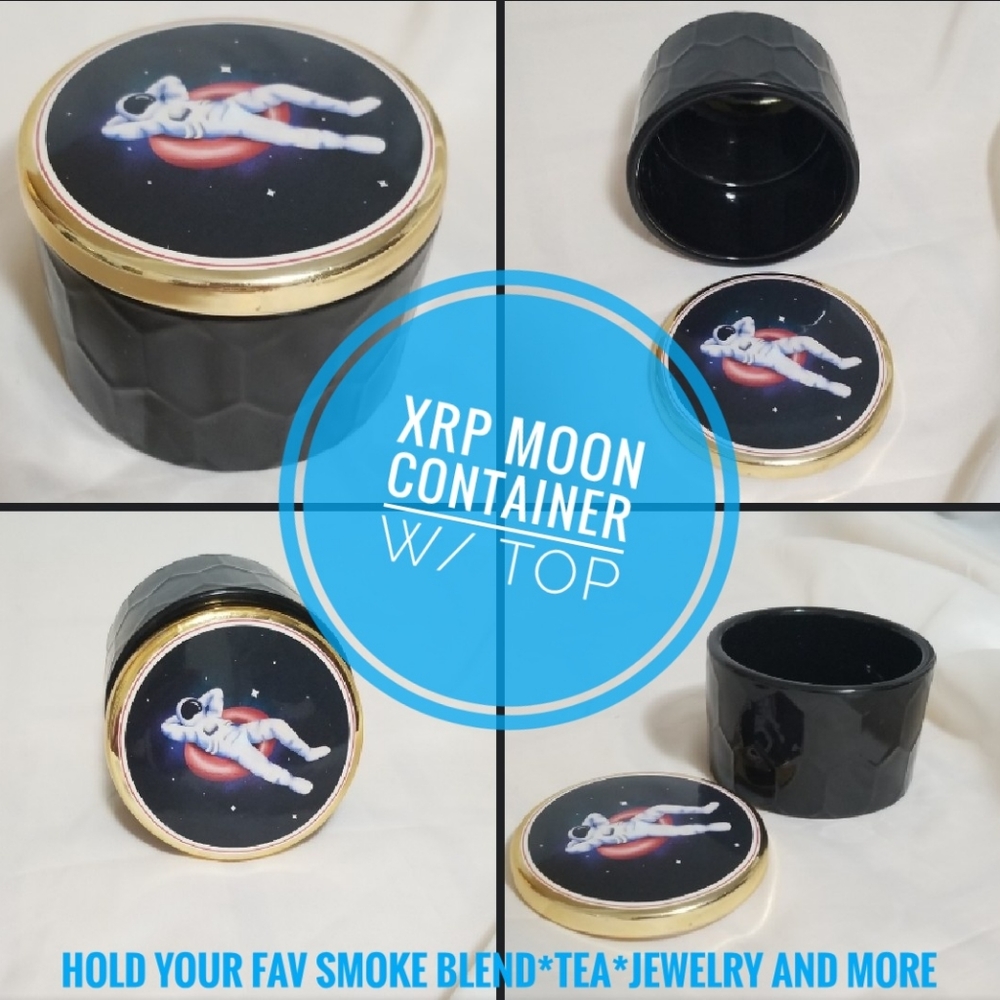 5 oz Moon Chilling Ceramic Stash Jar